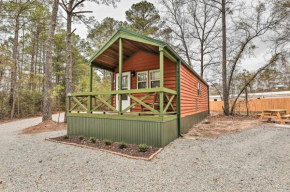 Charming New Bern Log Cabin - Pets Welcome!